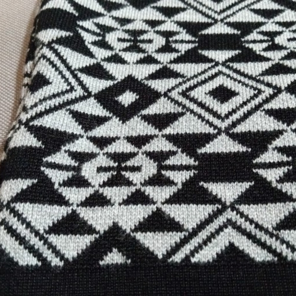 Pink Rose Tribal Knit Pencil Skirt 🌿 Size Small - Picture 7 of 9